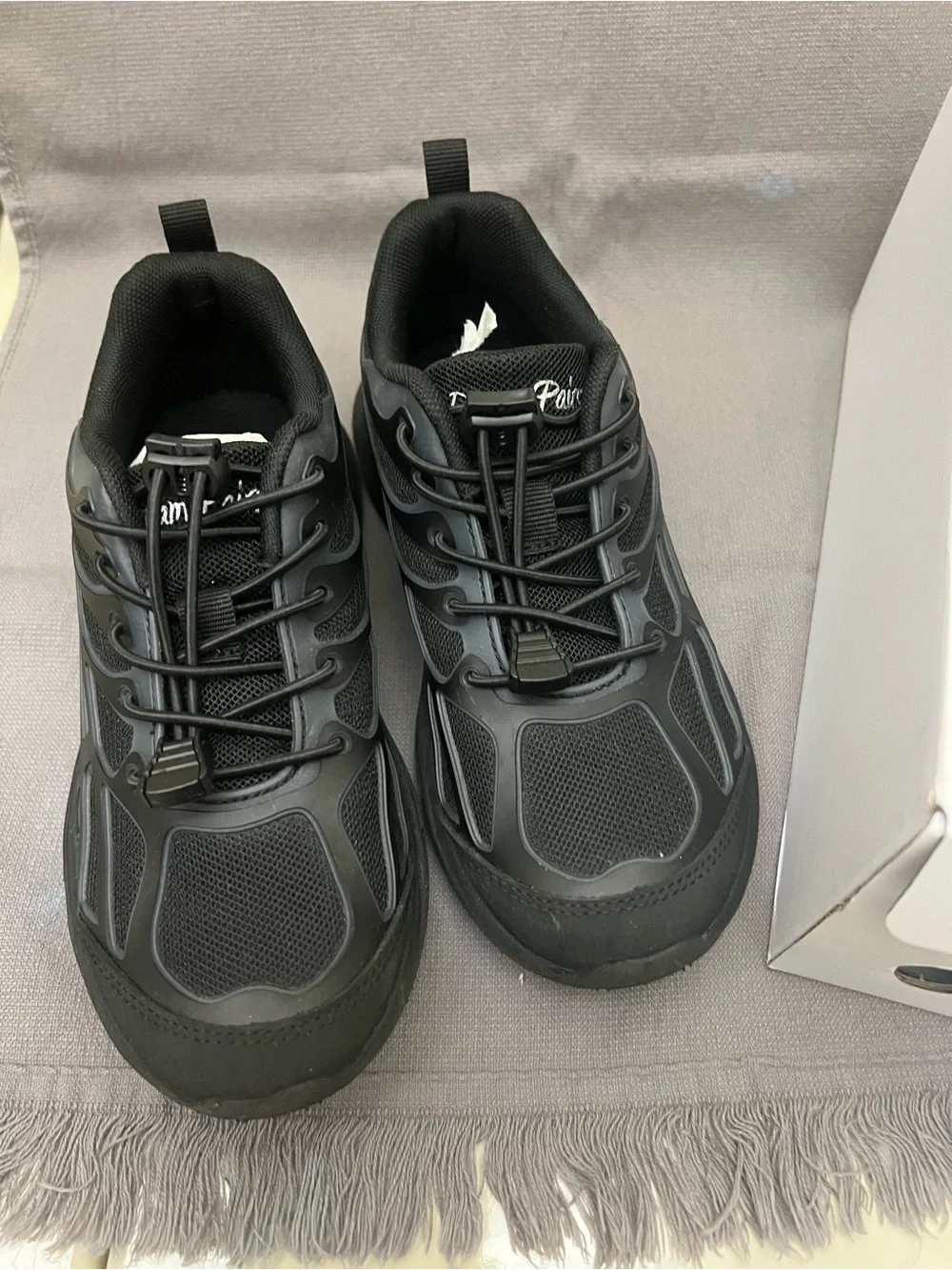 🌞2/$30 Dream Pairs ALL BLACK Boys Sneakers Worn ONCE size: 1 Boys EUC